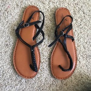 AMERICAN EAGLE SANDALS